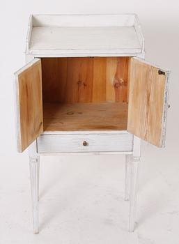 POTTSKÅP, gustavianskt, 1800-tal.