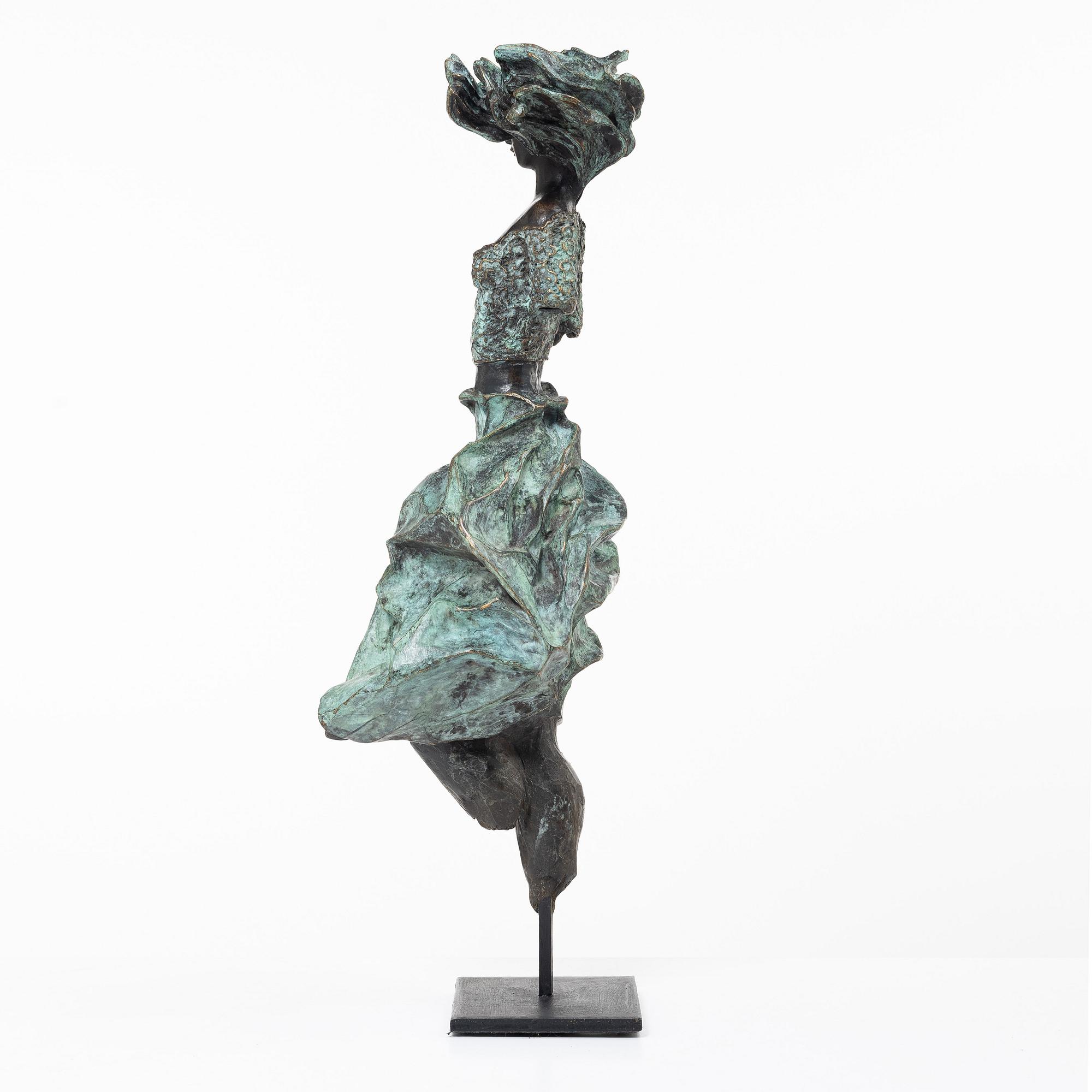 Christine Rémy, Translation: "Standing woman".