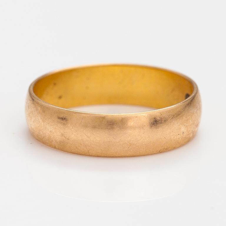 An 18K gold ring. Frans Viktor Syrenius, Turku 1899.