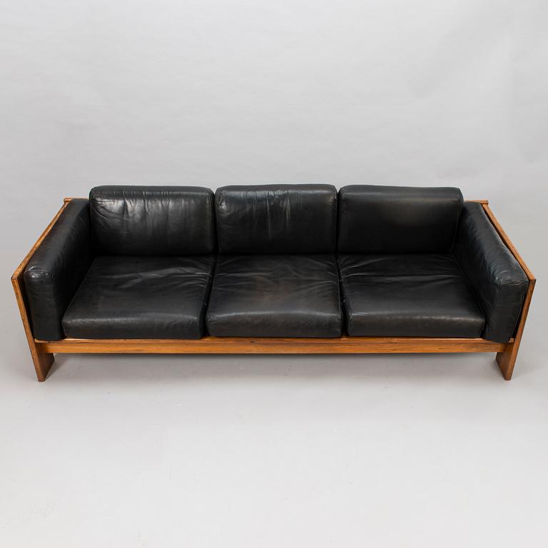 TOBIA SCARPA, a late 1960's 'Bastiano' sofa for Haimi.