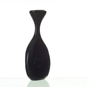 Vicke Lindstrand, An organic shaped vase, Kosta, 1950's.