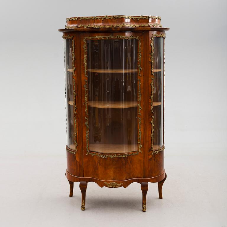 VITRINSKÅP, Louis XIV-stil, 1800-/1900-tal.