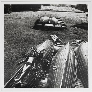 Antanas Sutkus, "Holidays, Simas is bathing in the sun, Bebrusai, 1973".