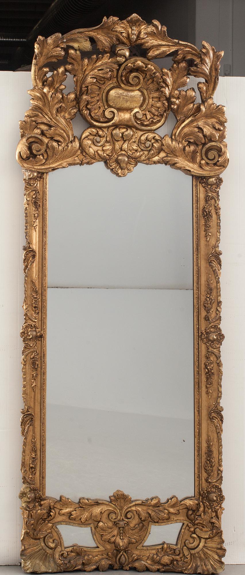 SPEGEL, nyrokoko, förgylld. 1800-talets andra hälft.