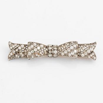 Old cut diamond bow brooch.