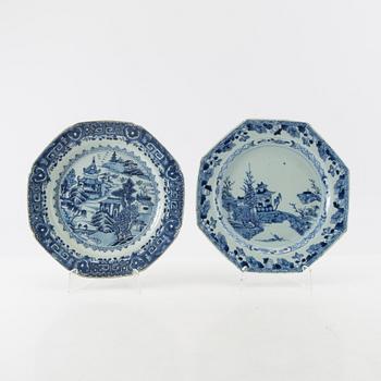 A group of 10 odd blue and white dinner plates, Qing dynasty, 18th/19th century.