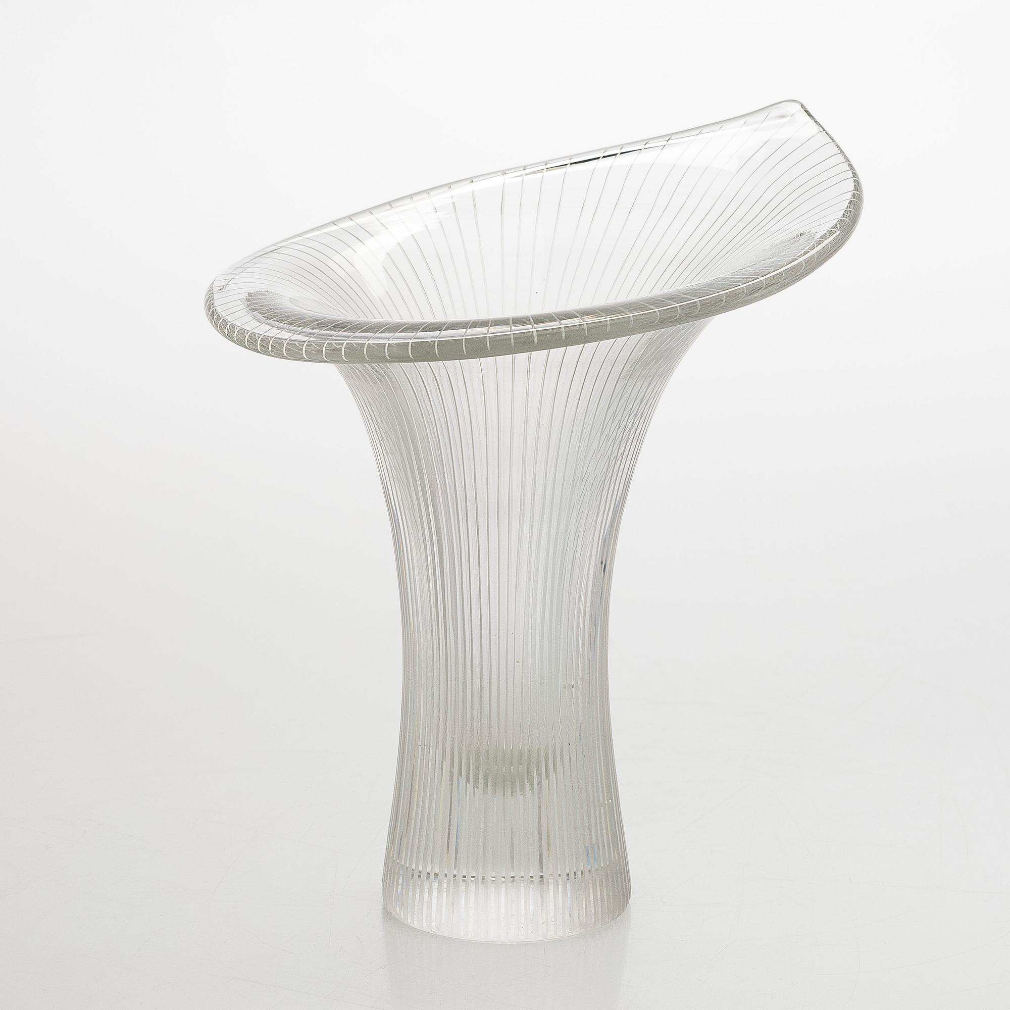 Tapio Wirkkala, maljakko, "Kanttarelli", signeerattu Tapio Wirkkala, Iittala.