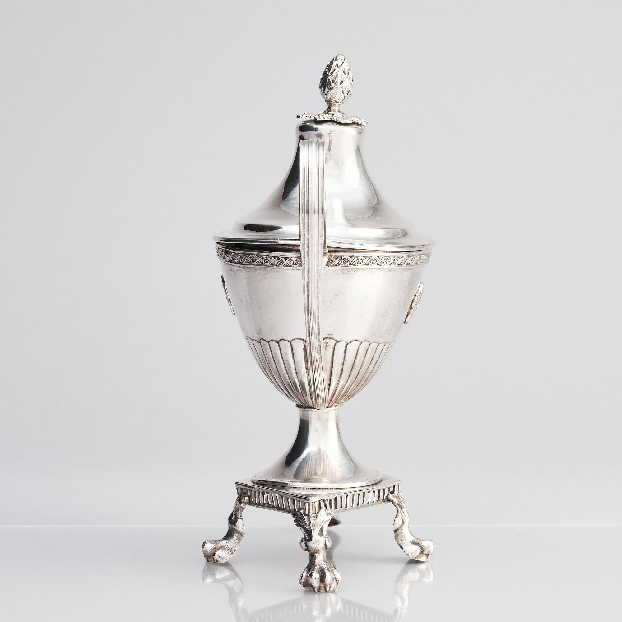 A Swedish silver suger bowl with lid, mark of Olof Sohlberg, Falun 1835.