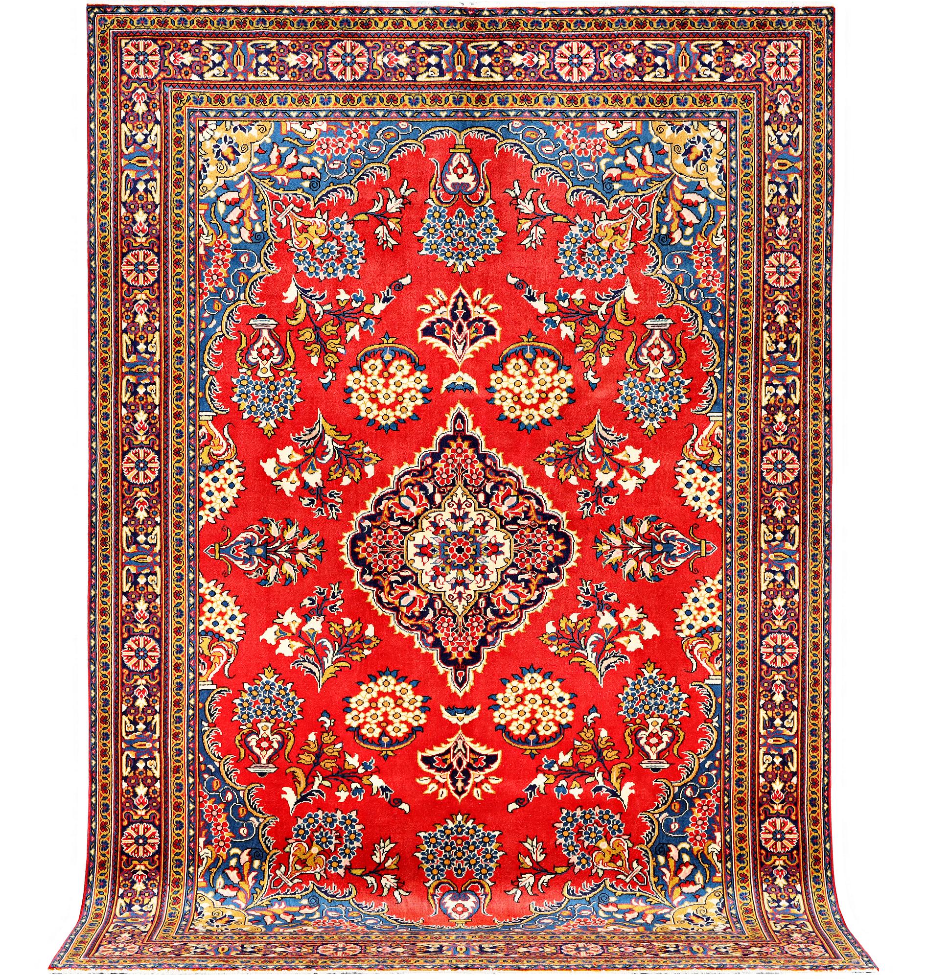 A Golpaygan carpet, c. 314 x 213 cm.