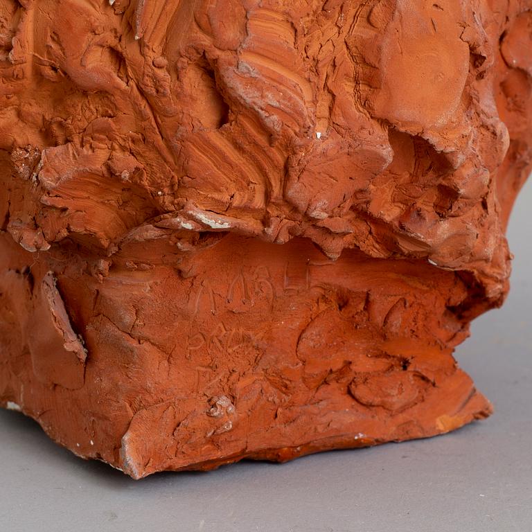 ASMUND ARLE, Sculpture, terracotta, signed A. Arle and numbered Prov II.