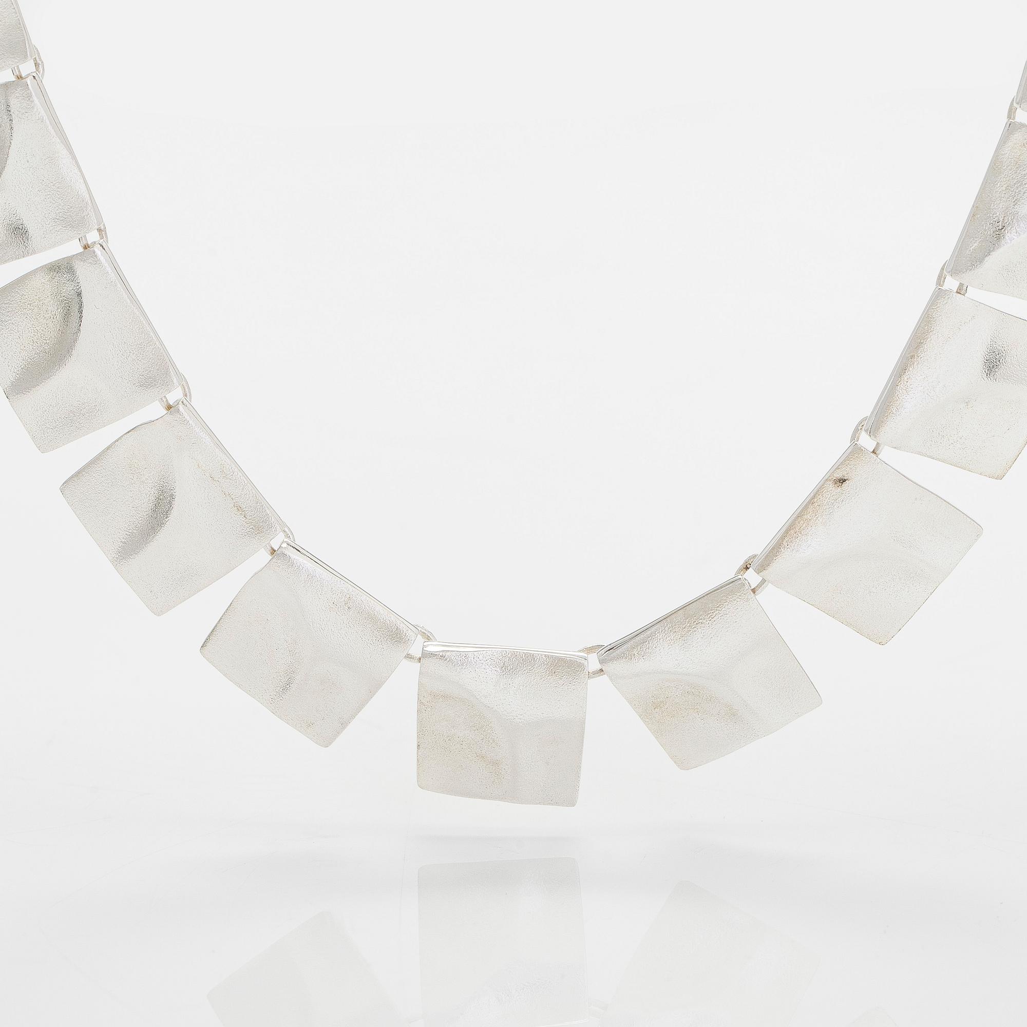 Björn Weckström, Collier, "Galaktiska toppar", sterlingsilver. Lapponia 2001.
