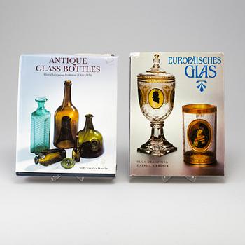a lot of books about swedish and norwegian glass, including "Svenskt glas", Jan Brunius, Elisa Steeberg, 1995.