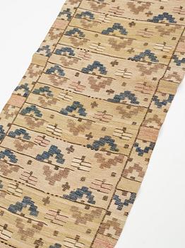 Märta Måås-Fjetterström, A textile, "Flygstrån", flat weave, ca 179,5-180 x 55,5-57,5 cm, signed MMF.