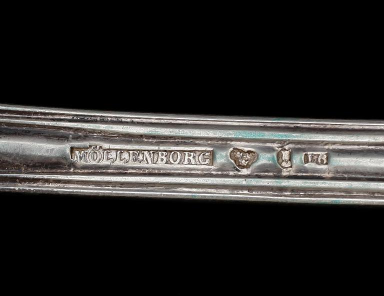 PARTI BESTICK, 22 delar, silver, "Olga", mest Möllenborg, Stockholm 1800-talets andra hälft. Tot vikt ca 650 gram.