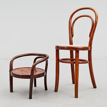 BARNSTOLAR, 2 st, Thonet, Wien, 1900-talets början.