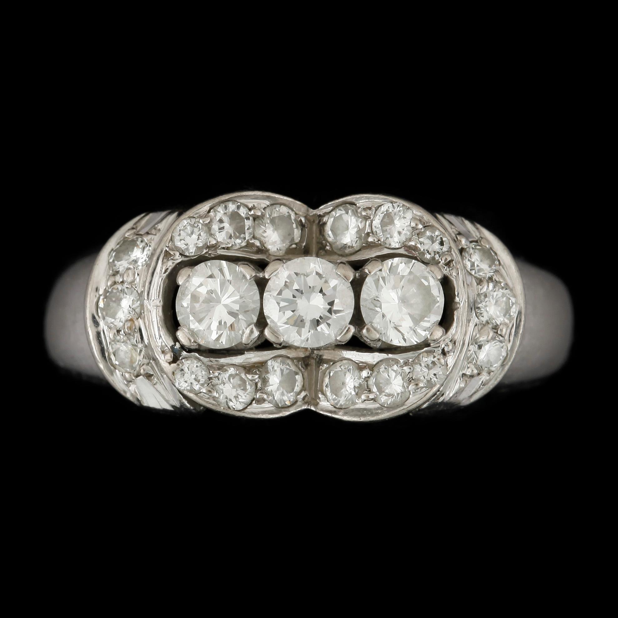 RING, 18k vitguld med briljantslipade diamanter tot ca 0.45ct. Lawepe, Stockholm, 1957. Vikt 5,6g.