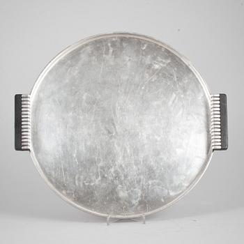 BRICKA, silver. GAB, Stockholm, 1937. Vikt ca 1080 g.