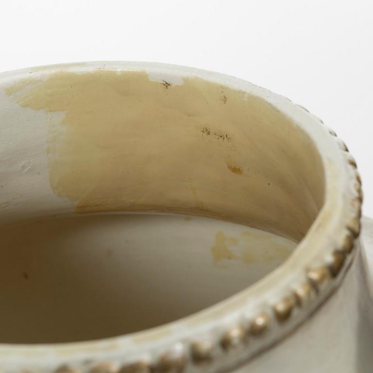A flintware jar from Marieberg, Steen's period (1769-1788).