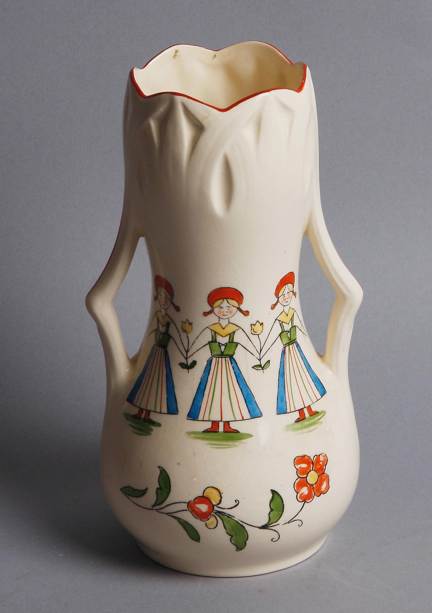 VAS, flintgods, jugend "Daldansen", Rörstrand, 1900-talets början.