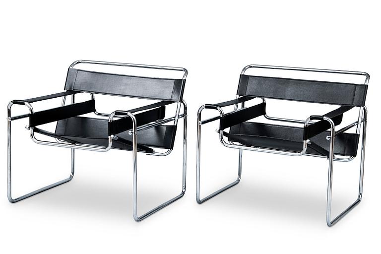 FÅTÖLJER, ett par, "Wassily", läder och stålrör, efter Marcel Lajos Breuer modell, 1900-talets senare hälft.