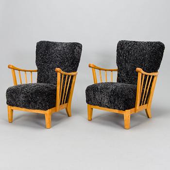 Ilmari Lappalainen / Olavi Lieto, a pair of 1940s 'Armi' armchairs  nr 2402 for Asko.