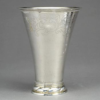 BÄGARE, silver, Carl Lemon, Uppsala, 1762. Vikt ca 389 gram.