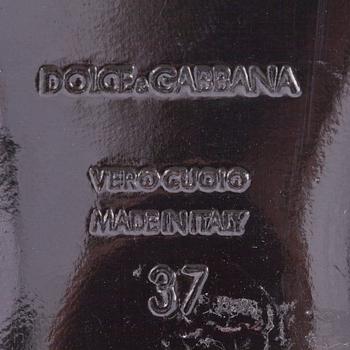DOLCE & GABBANA, sandaler, enligt märkning storlek 37.