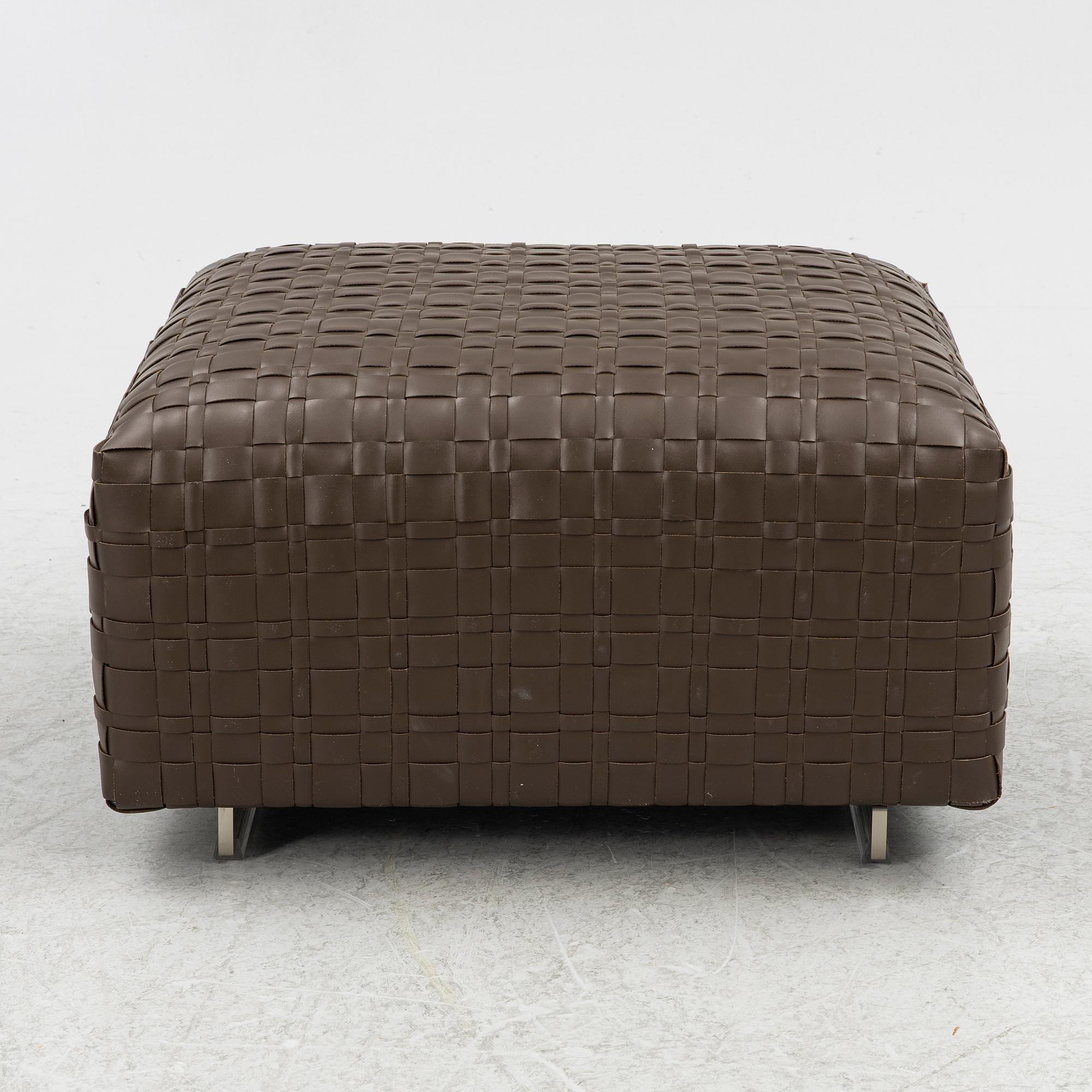 Centro Studi, a 'Bangkok Ottoman' Flexform, 21st century.