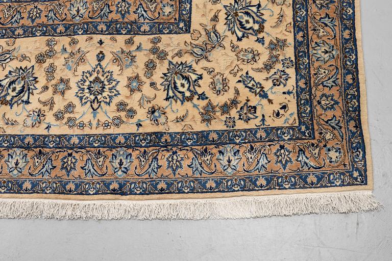 A carpet, Nain, sk 9 LAA, part silk, ca 565 x 360 cm.