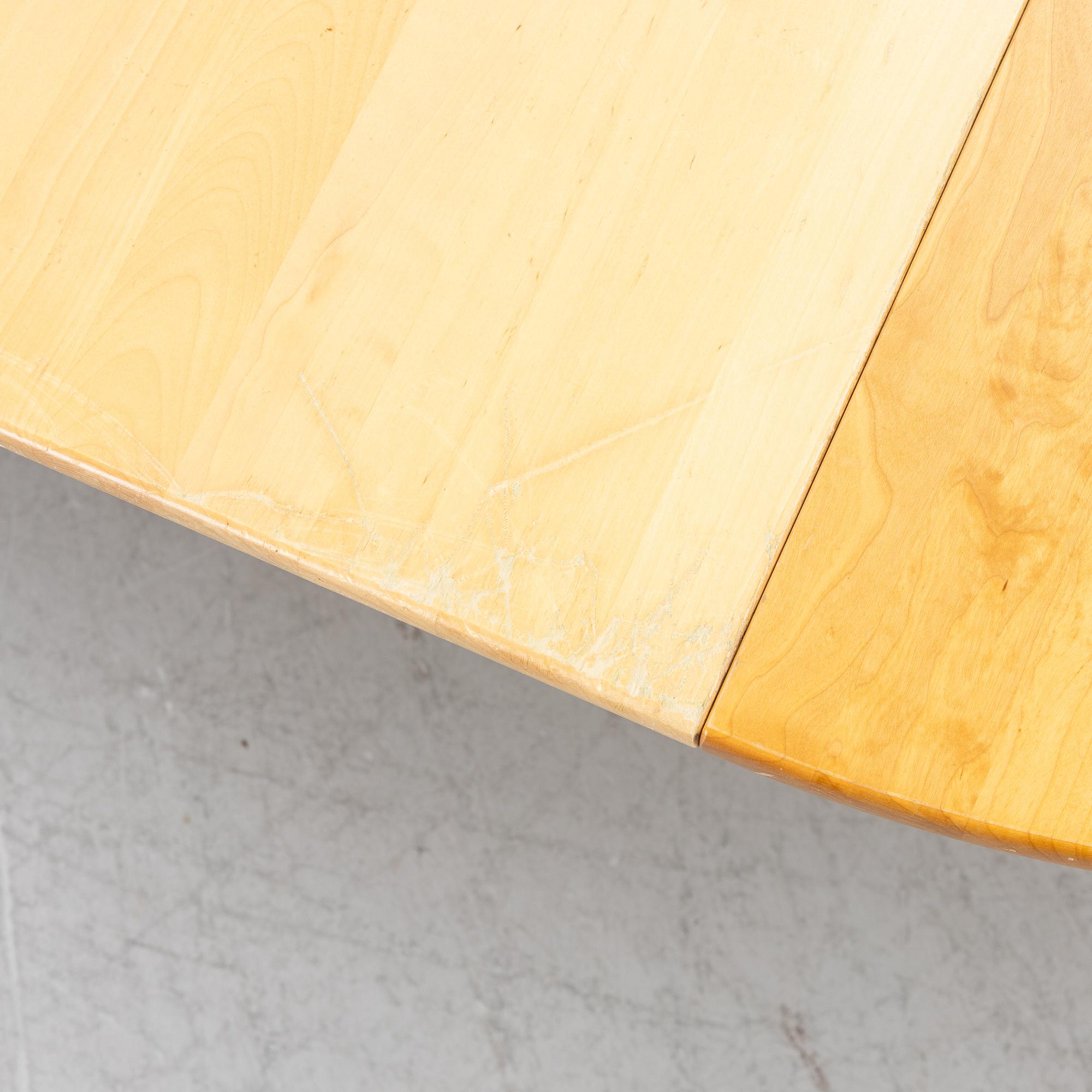 Yngve Ekström, matbord "Björka", Stolab, 2000.