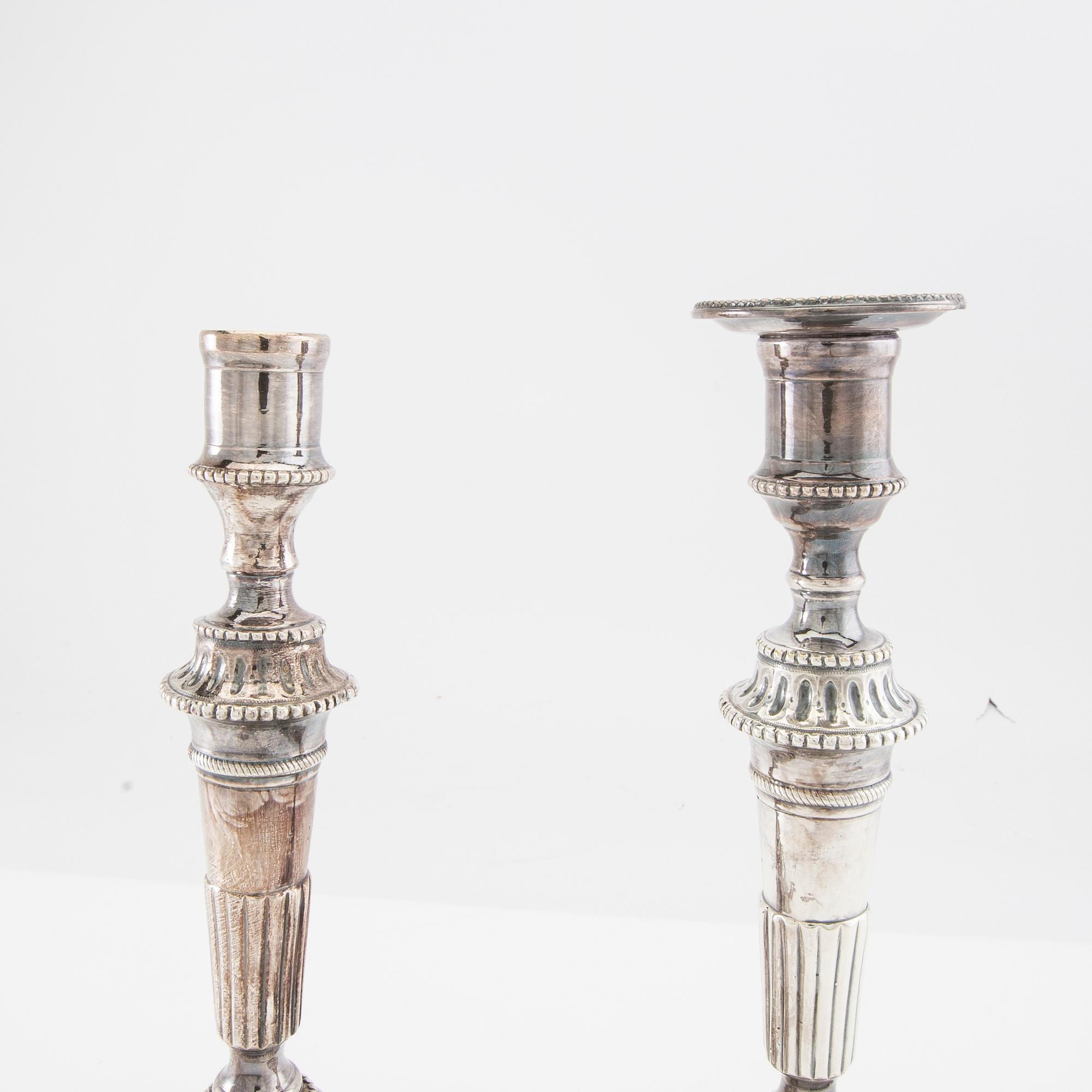 Ljusstakar 2 par nysilver 1900-talets första hälft.