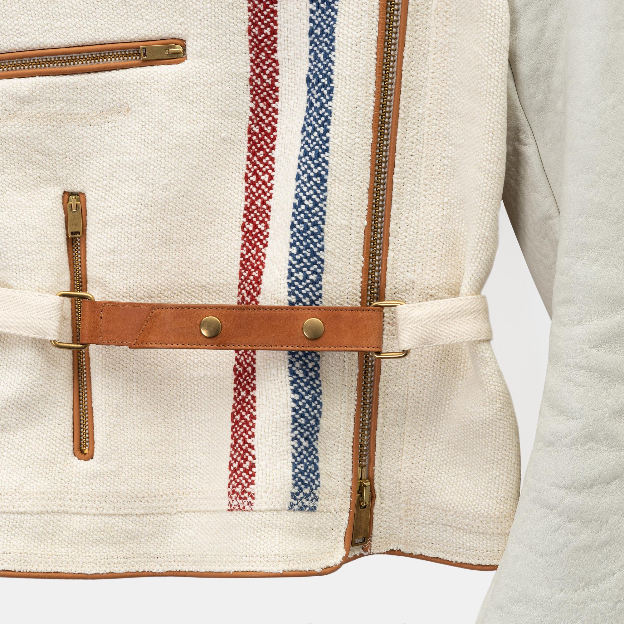 Céline, jacka, storlek 36.