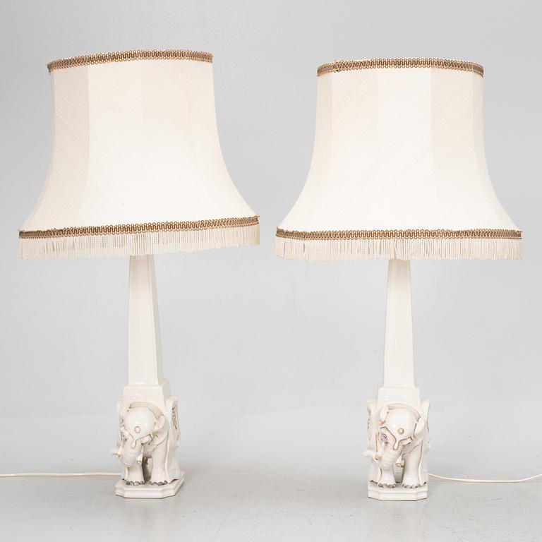 Bordslampor, ett par, 1900-talets andra hälft. Ethan Allen, Italien.