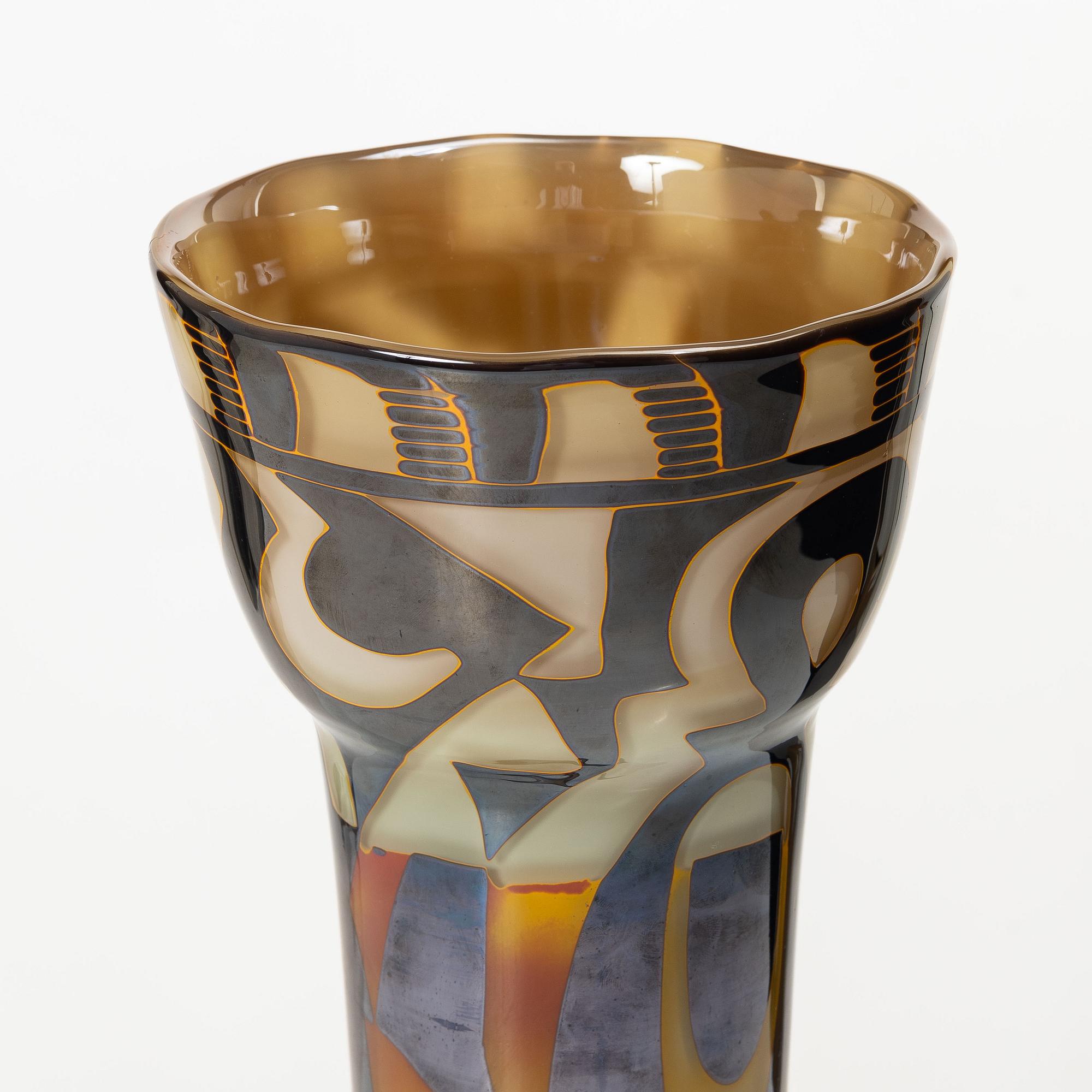 Eva Englund, a unique graal glass vase, Muraya 1990.