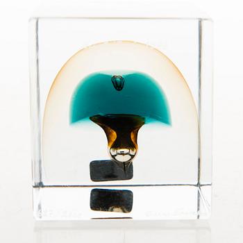 OIVA TOIKKA, An annual glass cube, signed Oiva Toikka Nuutajärvi 1983 and numbered 627/2000.