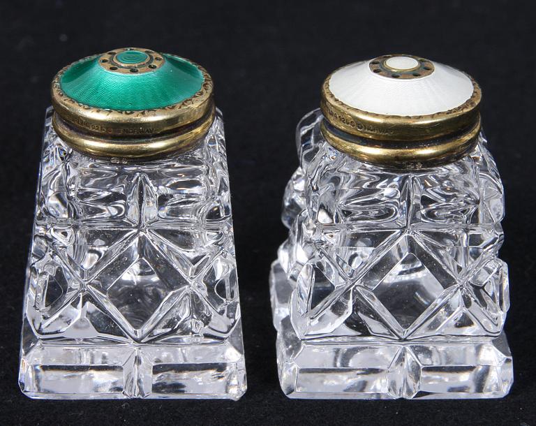 SALT OCH PEPPARKAR, sterlingsilver samt emalj, Norge. SKED, sterlingsilver samt emalj, Norge. Samt SKEDAR, 2 st silver, Rosenholm.