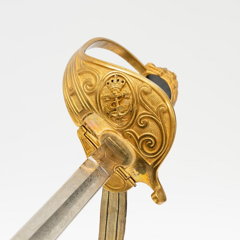 Sabel svensk, m/1878-1915 för sjöofficer, med balja.