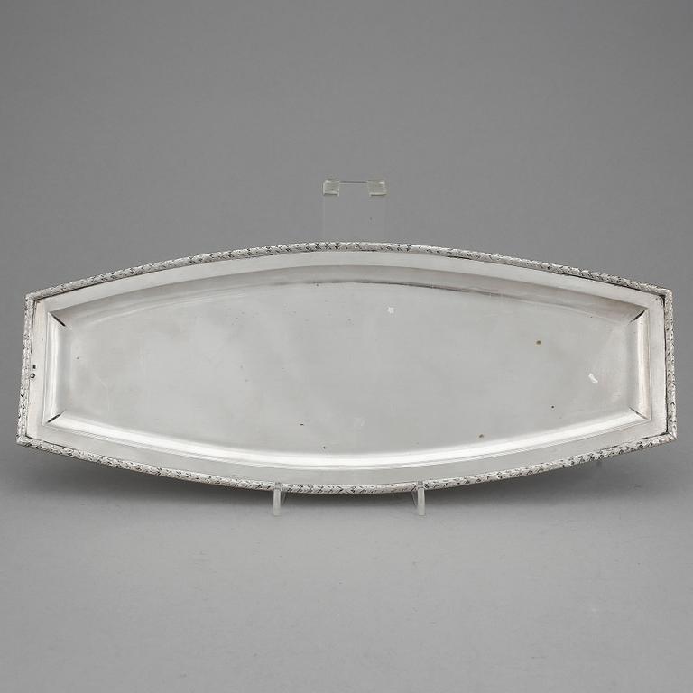 BRICKA, silver, Österrike-Ungern, troligen 1872-1922. Vikt ca 370 gram.