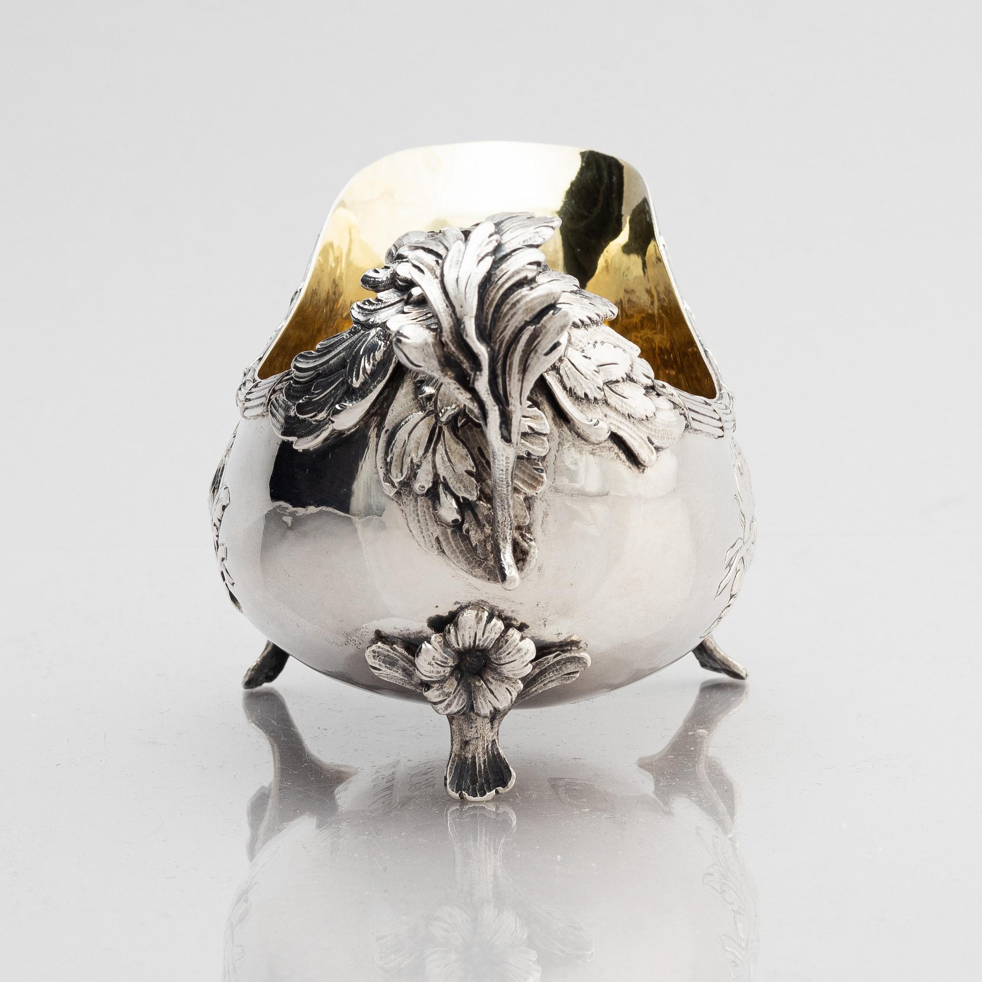 Jacob Lampa, gräddsnäcka, delvis förgyllt silver, Stockholm 1776. Rokoko.