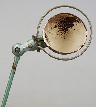 BORDSLAMPA, formgiven av Jean-Louis Domecq, Jielde, Frankrike 1950-tal.