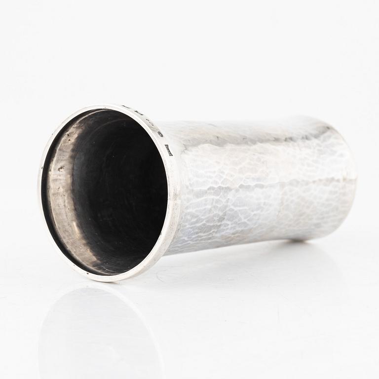 Rolf Karlsson, vas, sterlingsilver, stämpelsignerad, Stockholm 1979.