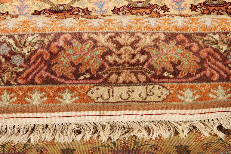 Matta, orientalisk, ca 243x 173 cm.
