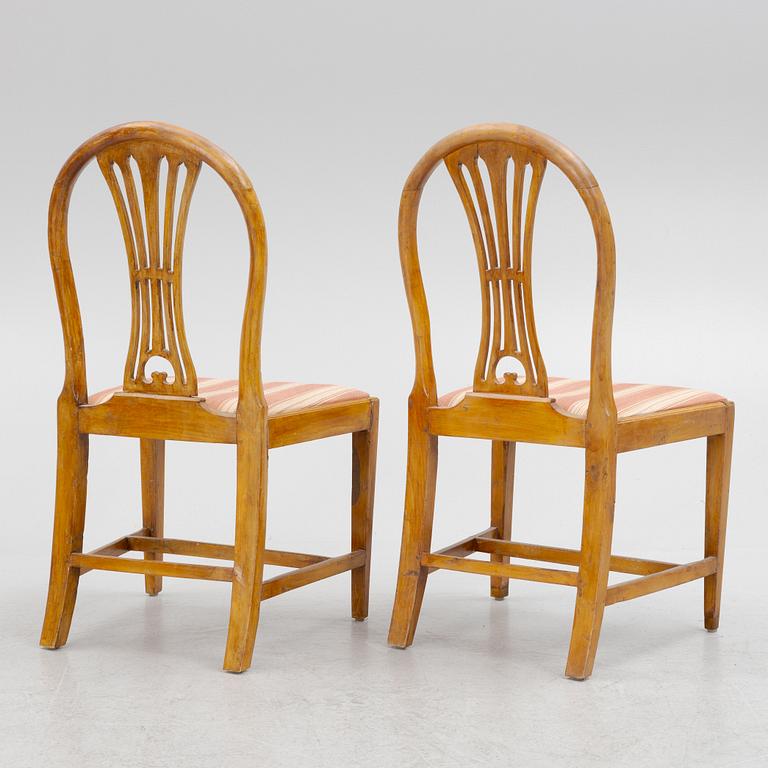 Chairs, a pair of Gustavian provincial works.