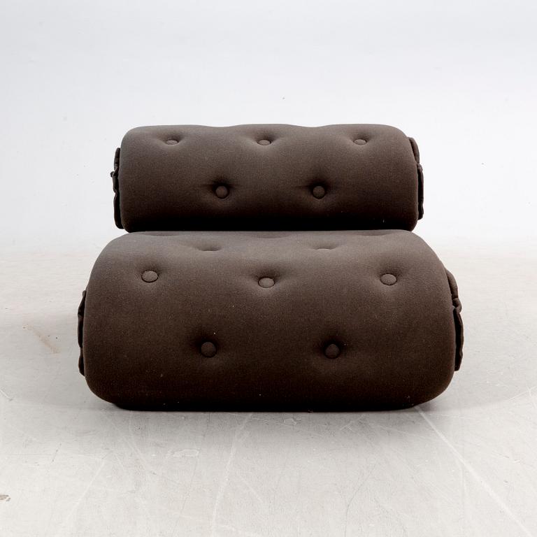 Loungefåtölj  "Roulade" Kibisi för Versus  2000-tal.