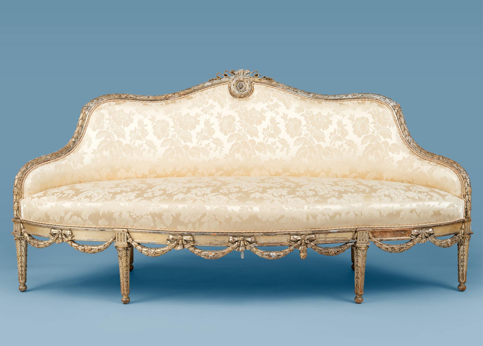 A RUSSIAN IMPERIAL FURNITURE SET, 6 PIECES.