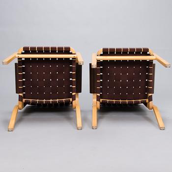 ALVAR AALTO, A pair of '45' armchairs for Artek late 20th century.