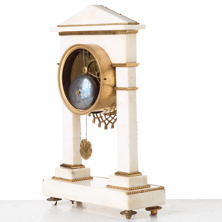 A Louis XVI late 18th century mantel clock by Antoine Gaulin (master in Paris 1788).