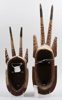 MASKER, 2 st, Afrika, 1900-talets mitt.