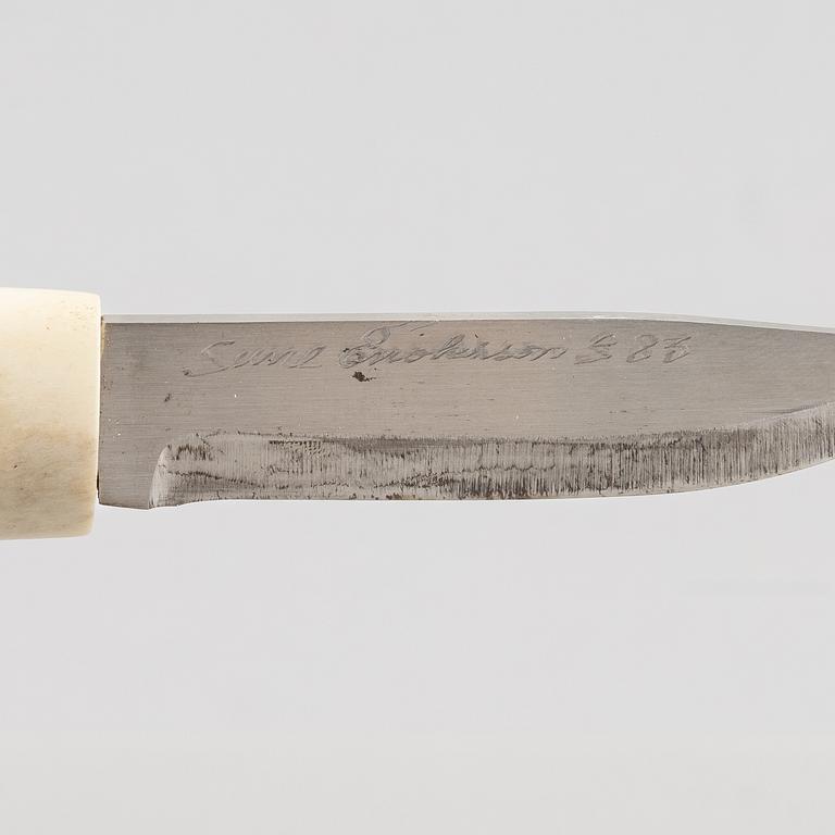 Sune Enoksson, a reindeer horn knife.