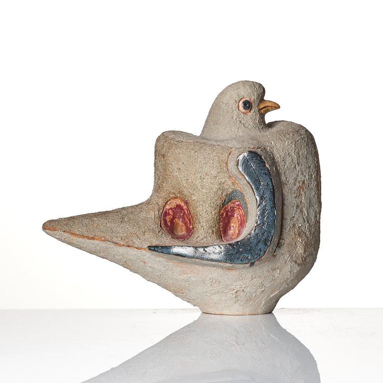 Tyra Lundgren, a chamotte stoneware sculpture of a bird, own studio, 1960.